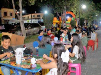 Disfrutan de los domingos musicales