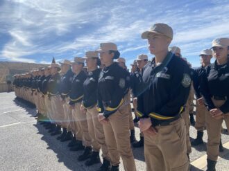 Becan a estudiantes del bachillerato militarizado 