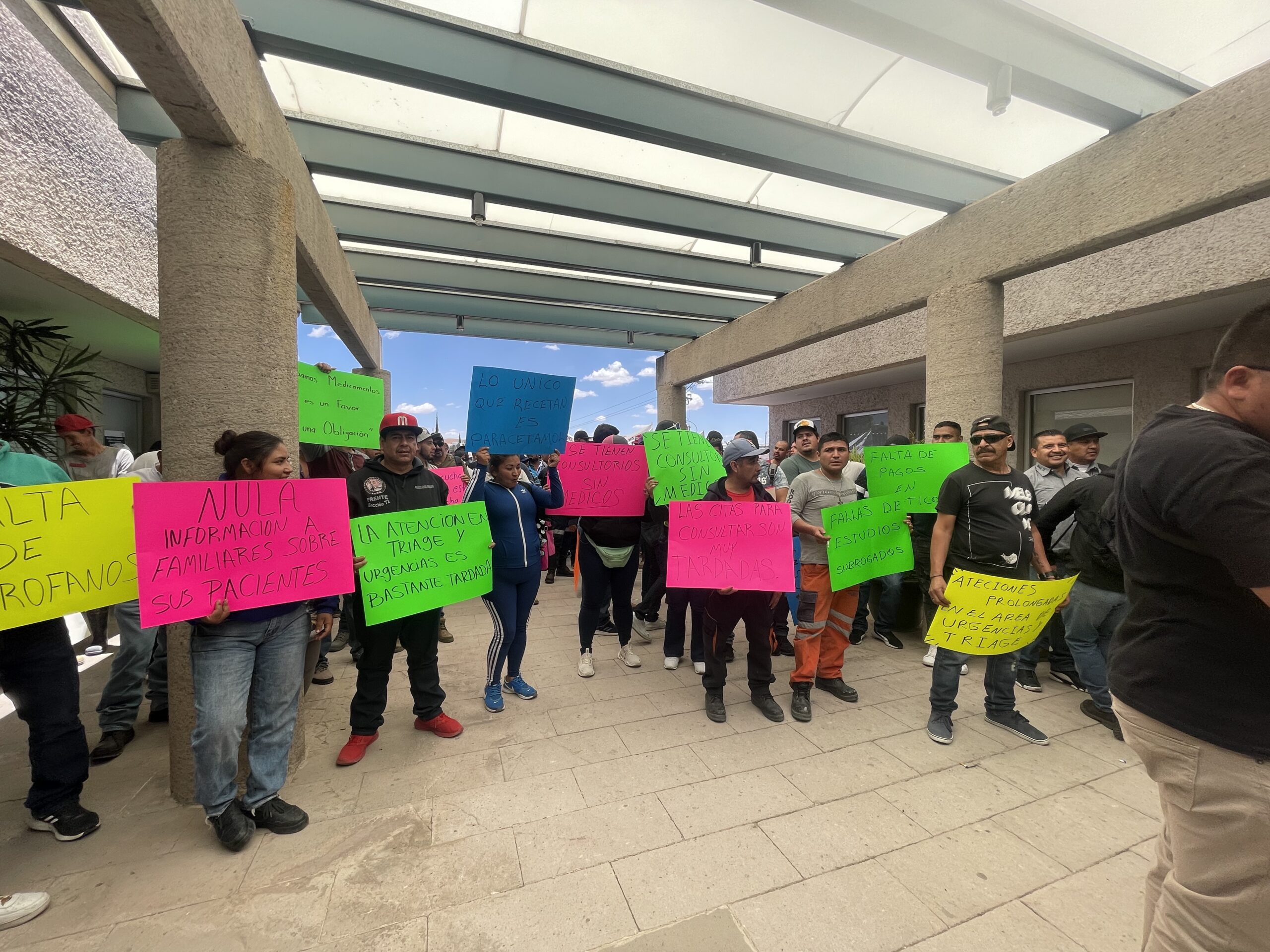 Explotan mineros contra el IMSS; exigen medicamentos y mejor atención 