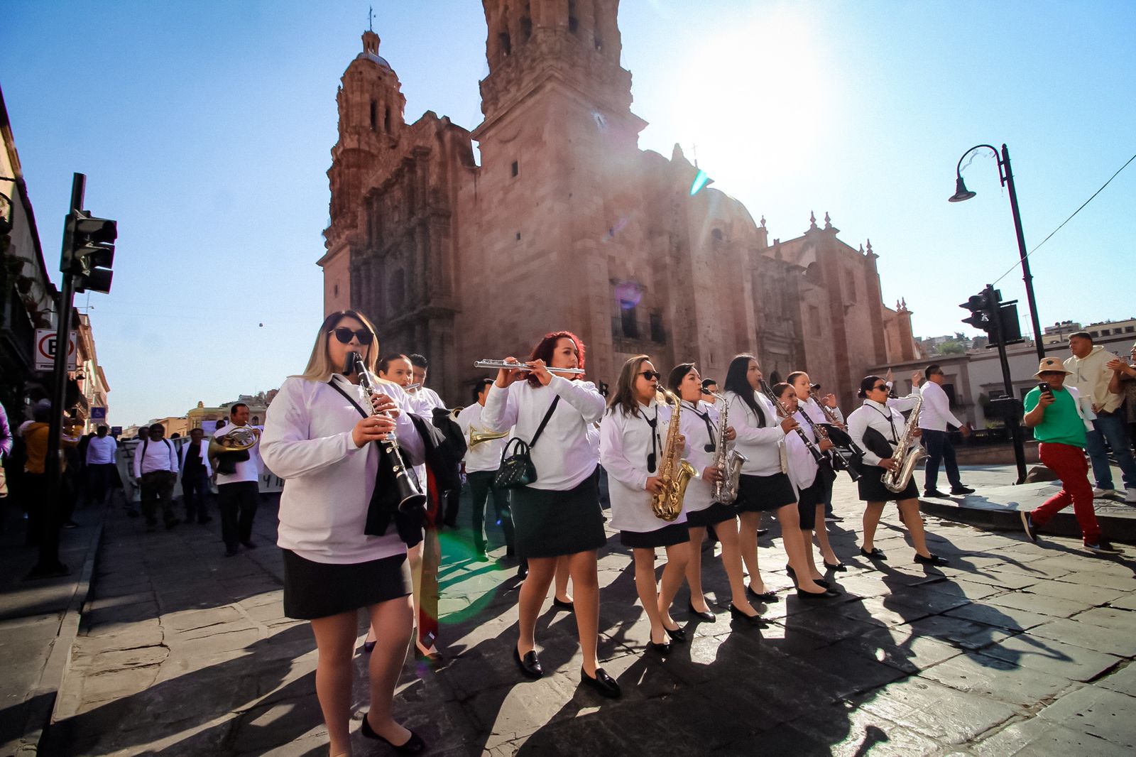 Exigen mejoras salariales durante marcha del Día del Trabajo 