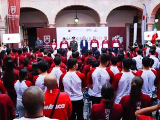 Abanderan delegación zacatecana que va a los Conade 2023