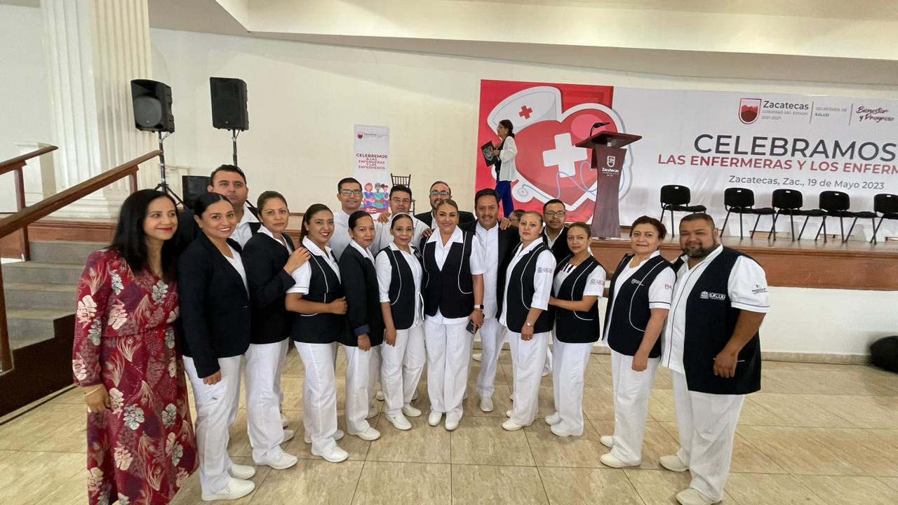 Festejan a los profesionales de la enfermería