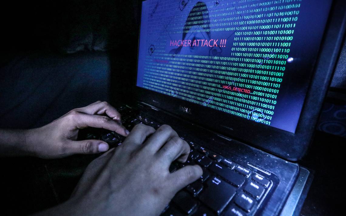 GIEI pide a FGR que investigue el espionaje a Encinas