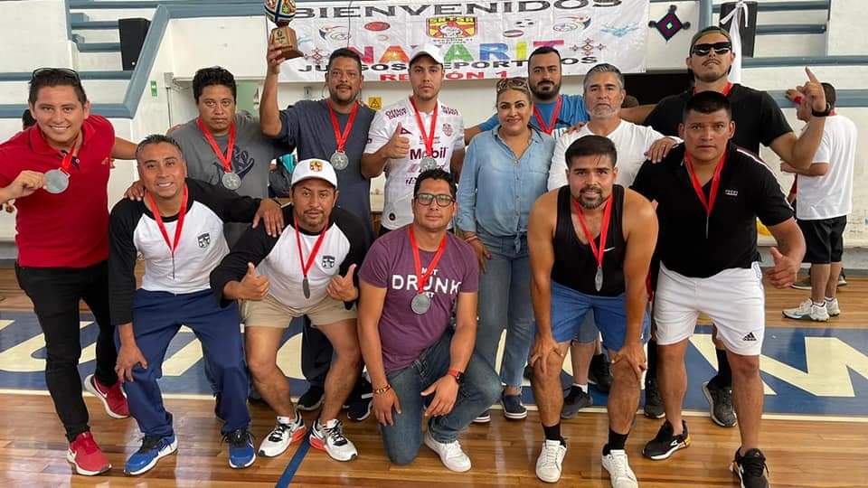 Brillan zacatecanos en el regional del Sntsa