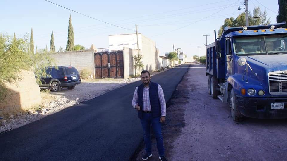 Pavimentan la calle Flores Muro