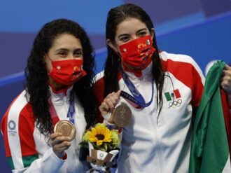 Por falta de apoyos económicos, medallistas olímpicas subastarían su presea