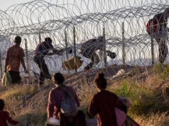 En México hay empleo suficiente para migrantes: Alejandro Encinas