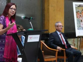 Correos de México emite estampillas para conmemorar el Día del Maestro