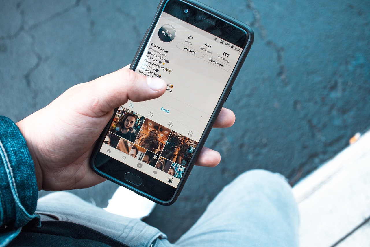 Cómo las redes sociales perjudican un sueño óptimo