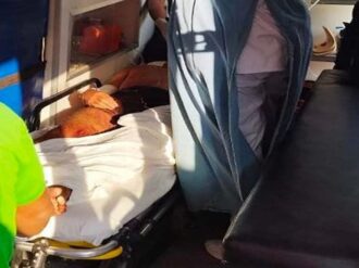 Muere uno de los tres turistas argentinos atacados a machetazos en playa de Oaxaca