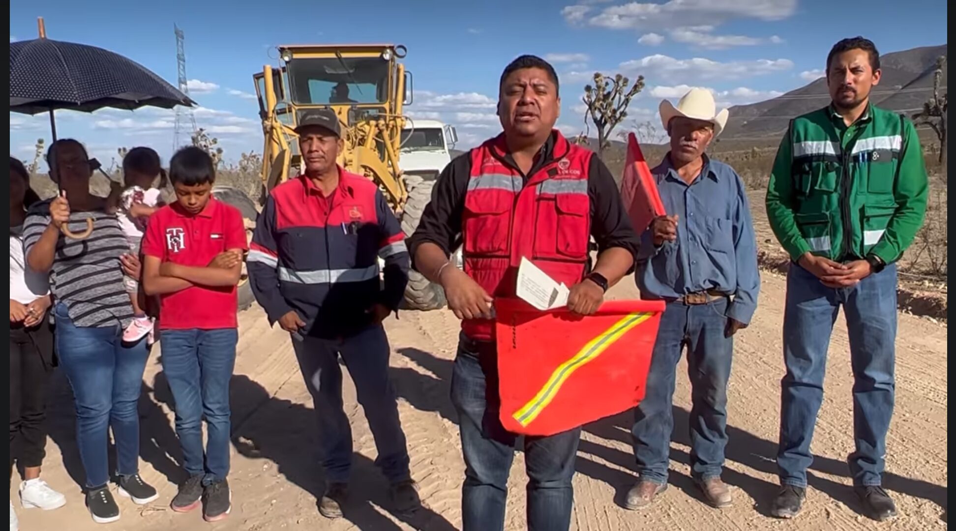 Rehabilitan terracería a Sarteneja