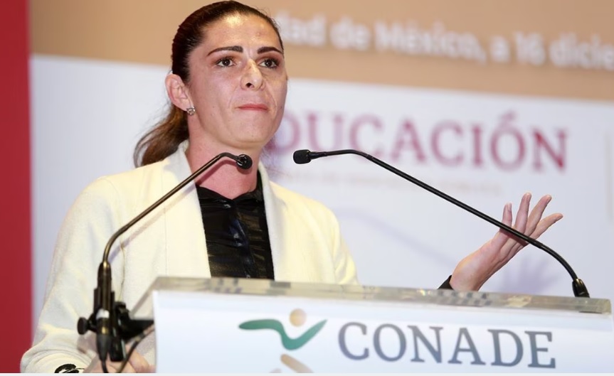 Ordena juez a Ana Guevara y Conade regresar becas a nadadoras
