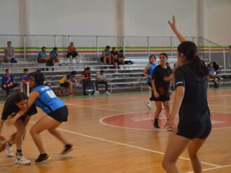 Participan en los Juegos Amistosos