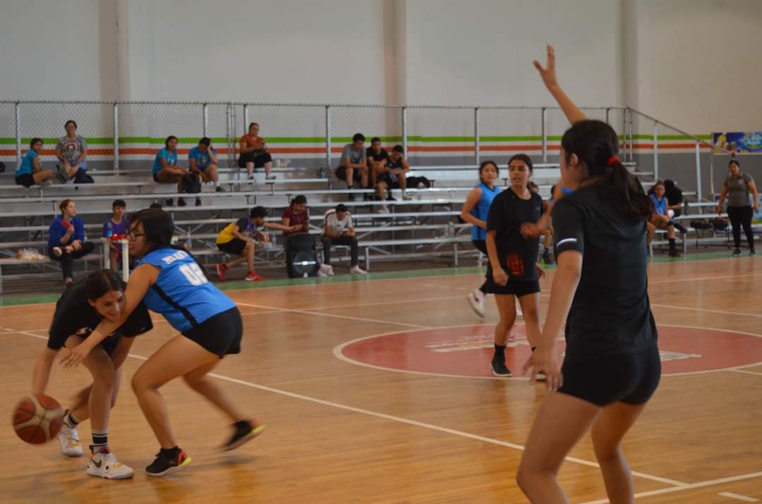 Participan en los Juegos Amistosos