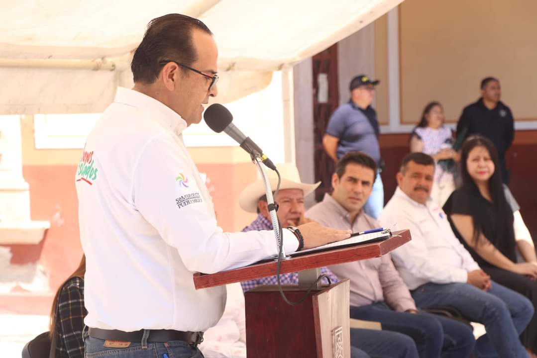 Entregan escrituras a vecinos de Huertas Grandes y Las Huertas