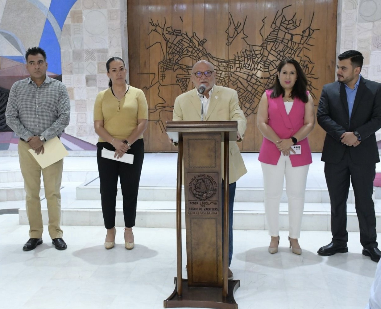 Avanzan en leyes de atención a periodistas y de inclusión 