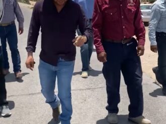 Supervisa Omar Téllez obras en La Colorada