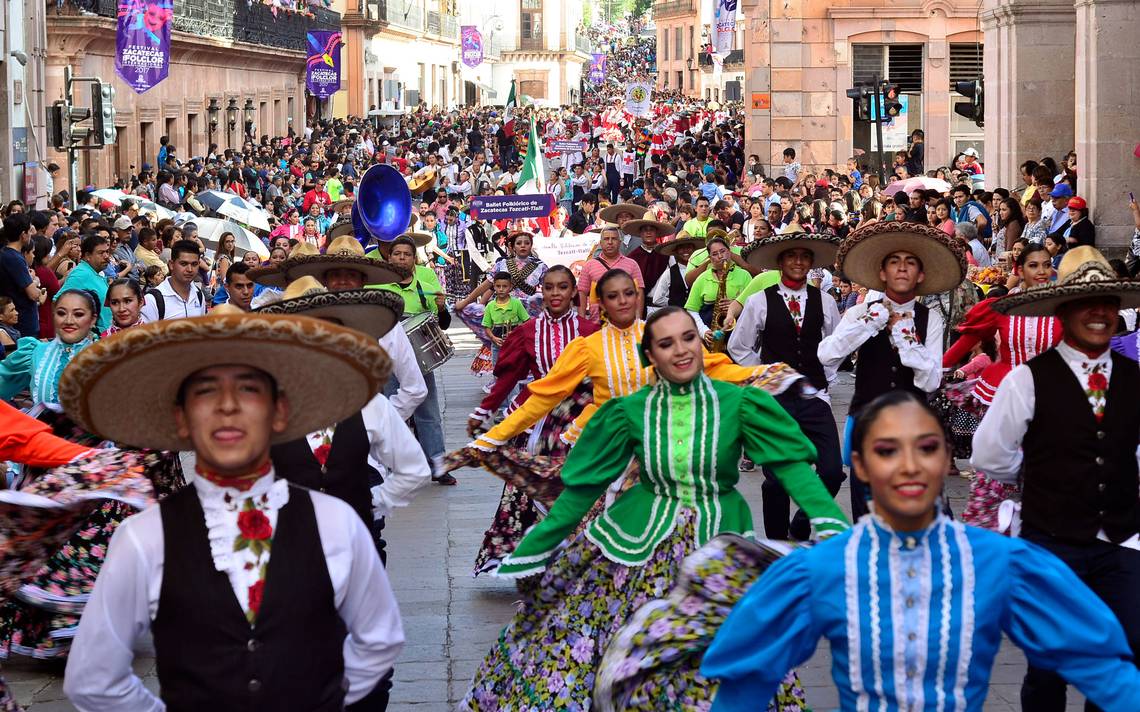   Alistan festival del Folclor y de Teatro de Calle