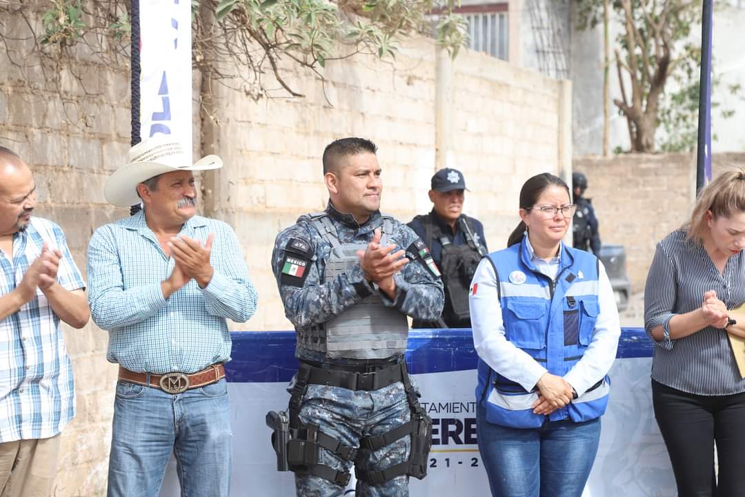 Pavimentan la calle Bolivia