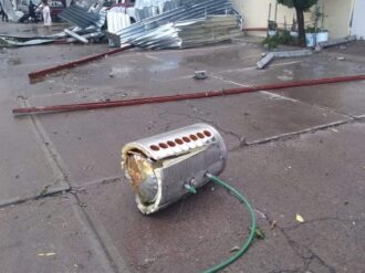 Deja una tromba múltiples daños en Valparaíso