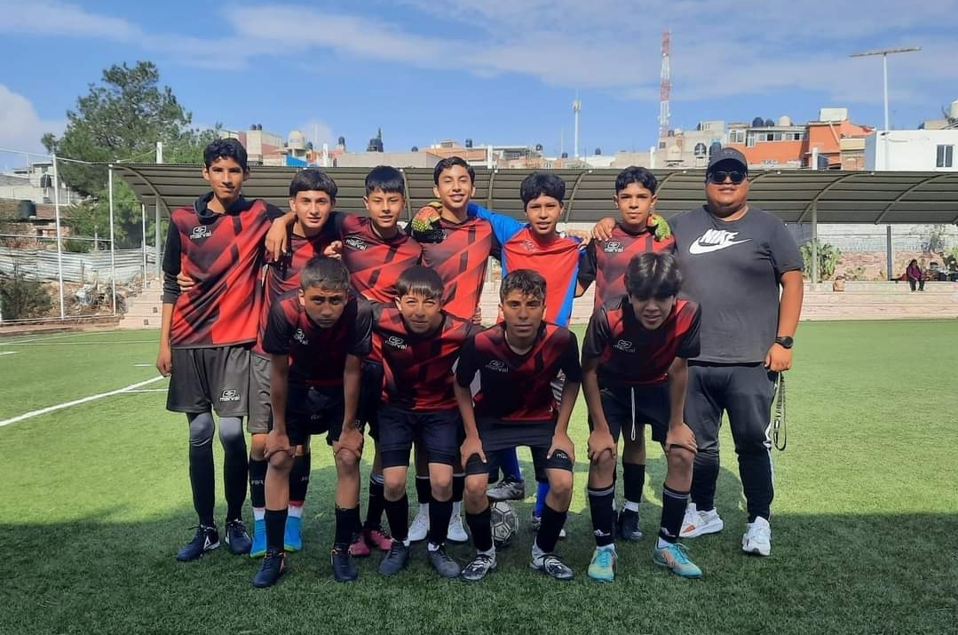 Se enfrentan por el pasaporte a los Nacionales Populares