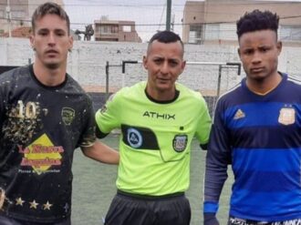 Se quita la vida futbolista que pateó a un árbitro