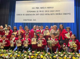 Apadrina el ayuntamiento a estudiantes de la capital