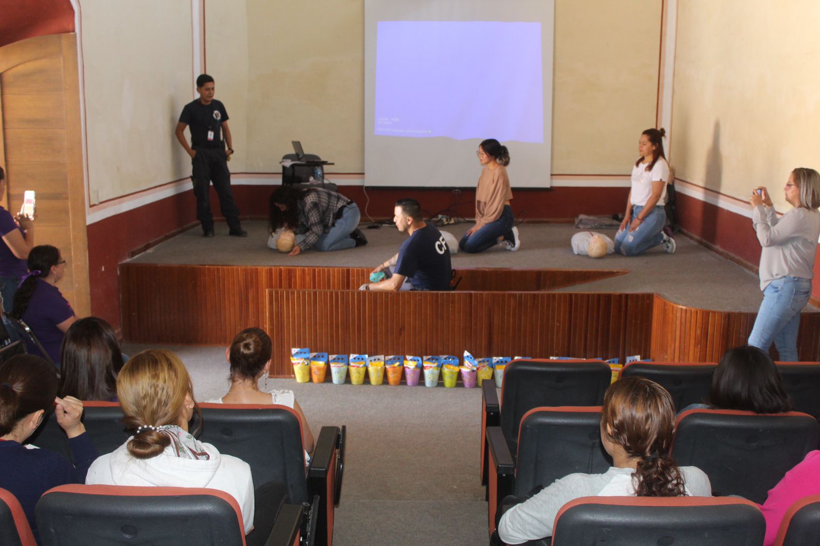 Termina curso básico de primeros auxilios