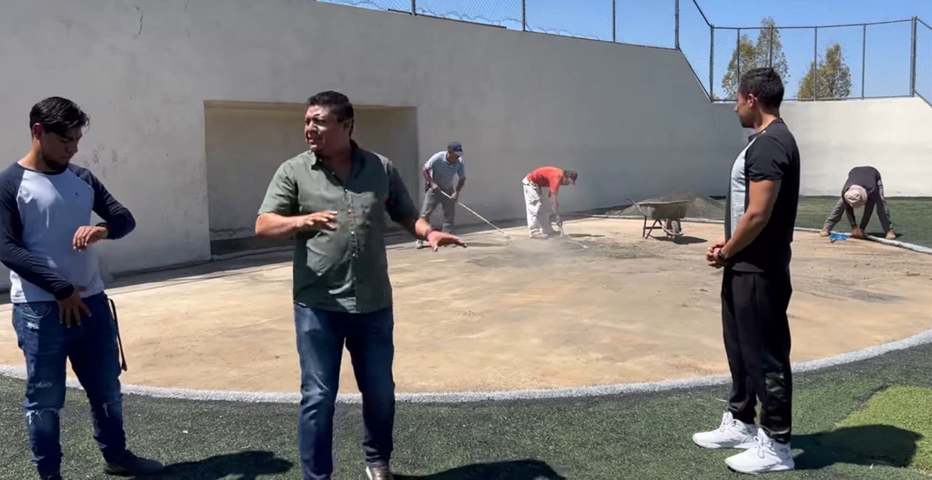 Priorizan el deporte Rehabilitan cancha de futbol rápido