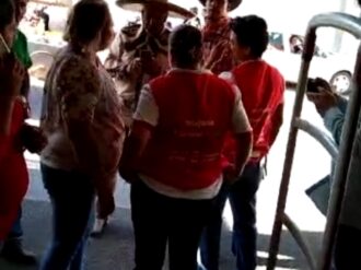 Despiden a cajero de Soriana por “defenderse de funcionario alcoholizado”