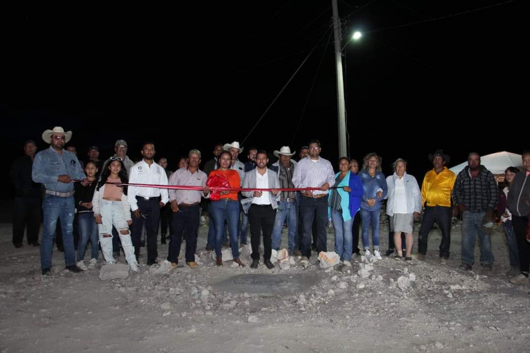 Mejoran servicios básicos en El Mezquite, Pinos