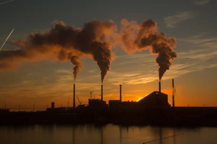 Contaminación del aire y demencia: ¿Cuáles son las fuentes más tóxicas?