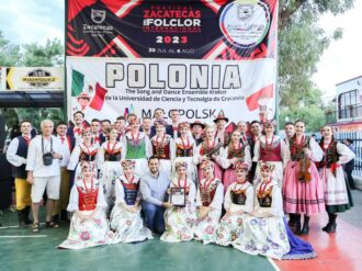 Une el baile dos culturas en Juan Aldama