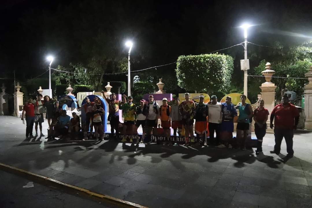 Recibe Calera a participantes de la carrera Camino Real
