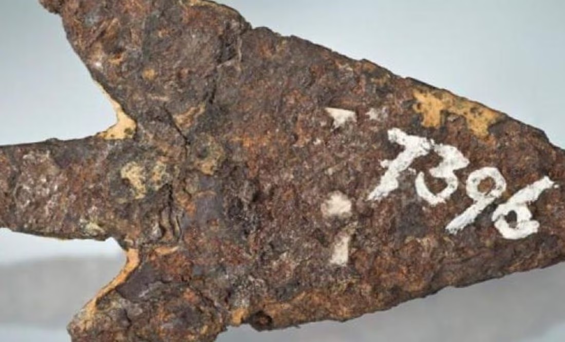 Descubren que una punta de flecha prehistórica fue fabricada con… ¿material extraterrestre?