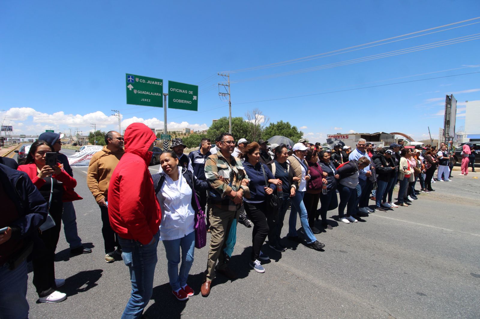 Se unen trabajadores de la fiscalía y del Sntsa en su lucha 