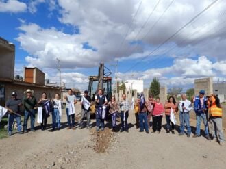 Inicia pavimentación de la calle Fuente del Montjuic