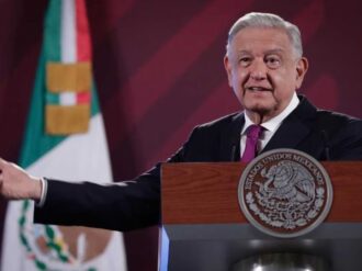 AMLO abre puerta a farmacéuticas y privados para que puedan vender vacunas contra Covid-19