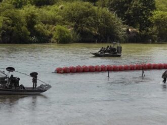 Realizan recorridos terrestres y en aerobote por zona de boyas en el Río Bravo