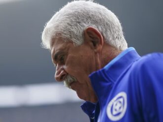 Despide Cruz Azul a Ricardo Ferretti   