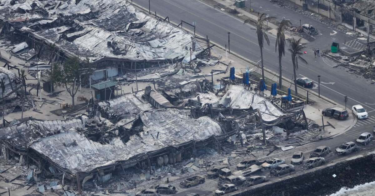 Suman 93 muertos por incendios en la isla de Maui, Hawái