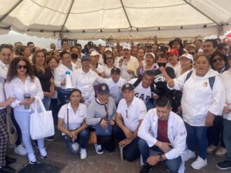 Marchan contra ineficiencia de la Secretaría de Salud