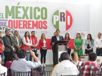 Exige el PRI posponer entrega de libros de texto gratuitos