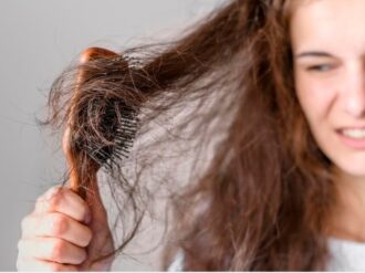 Alimentos que aceleran la caída del cabello