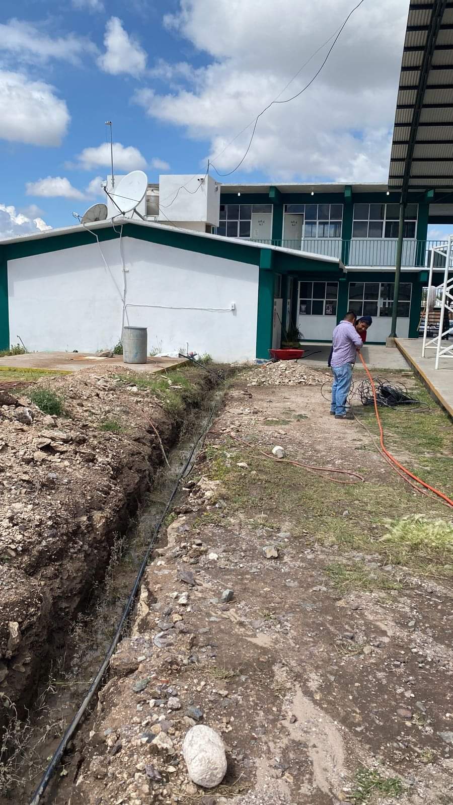 Dan mantenimiento al Cbta 322