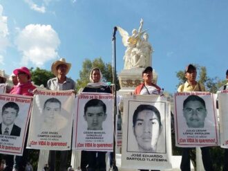 Ejército rechaza tener más información sobre el caso Ayotzinapa