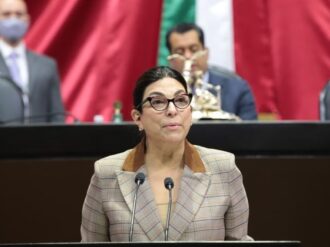 Marcela Guerra rinde protesta como presidenta de la Mesa Directiva de San Lázaro