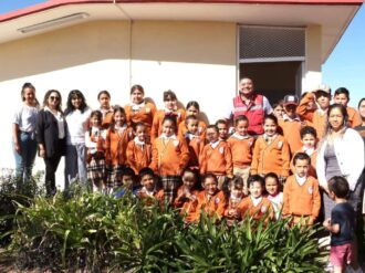 Rehabilitan baños de primaria 