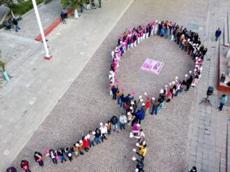 Luchan contra el cáncer de mama