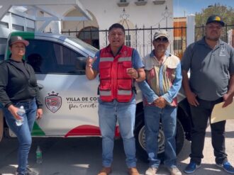 Entrega Pier Michel camioneta en El Rucio